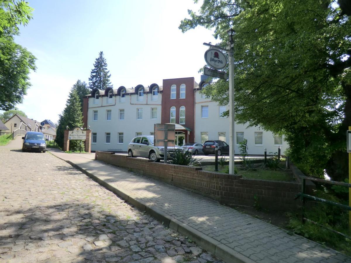 Seehotel Zum Loewen Strasen Esterno foto