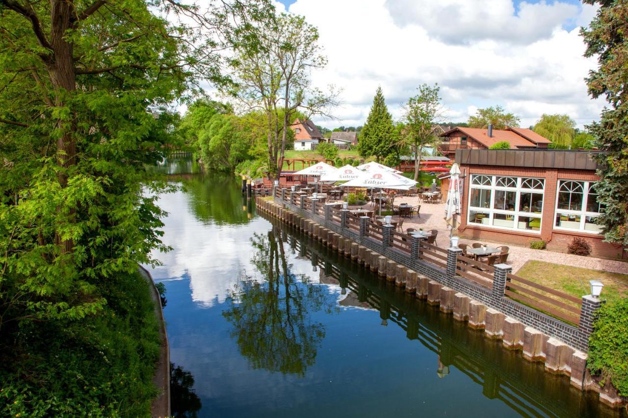 Seehotel Zum Loewen Strasen Esterno foto